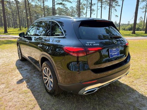 Used 2024 Mercedes-Benz GLC 300 image 3