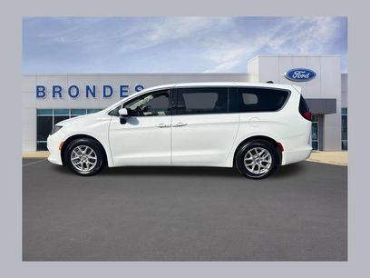 Used 2022 Chrysler Voyager LX