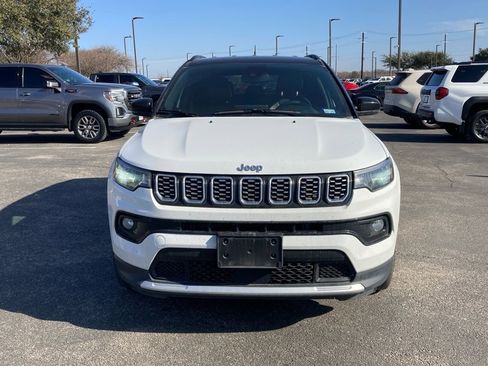 Used 2025 Jeep Compass Limited image 2