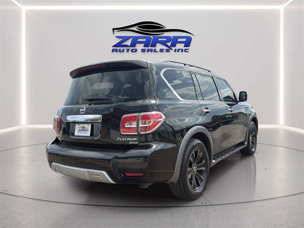 Used 2017 Nissan Armada Platinum w/ Interior Lighting Package AWD/4WD image 7