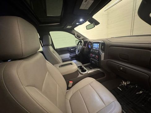 Used 2021 Chevrolet Silverado 1500 LTZ w/ Z71 Off-Road Package image 32