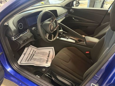 Used 2024 Hyundai Elantra SEL FWD image 22