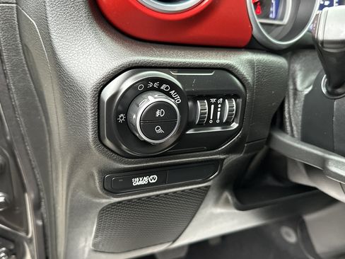 Used 2020 Jeep Gladiator Rubicon image 16