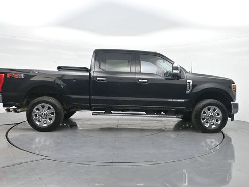 Used 2018 Ford F250 Lariat w/ Lariat Ultimate Package AWD/4WD image 4