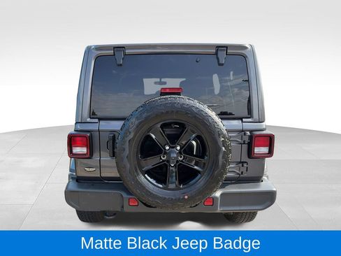 Used 2021 Jeep Wrangler Unlimited Sahara AWD/4WD image 10