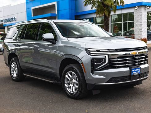 Used 2025 Chevrolet Tahoe LT AWD/4WD image 8