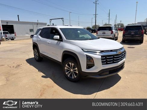 New 2026 Chevrolet Equinox LT w/ Convenience Package II AWD/4WD image 1