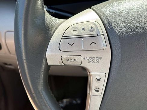 Used 2010 Toyota Camry Hybrid FWD image 25