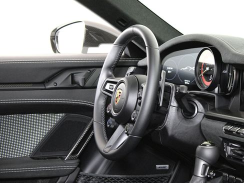 Used 2024 Porsche 911 GT3 RS RWD image 28