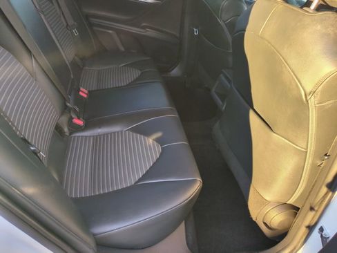 Used 2021 Toyota Camry SE image 20