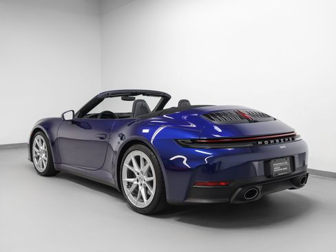 Certified 2025 Porsche 911 Carrera RWD image 3
