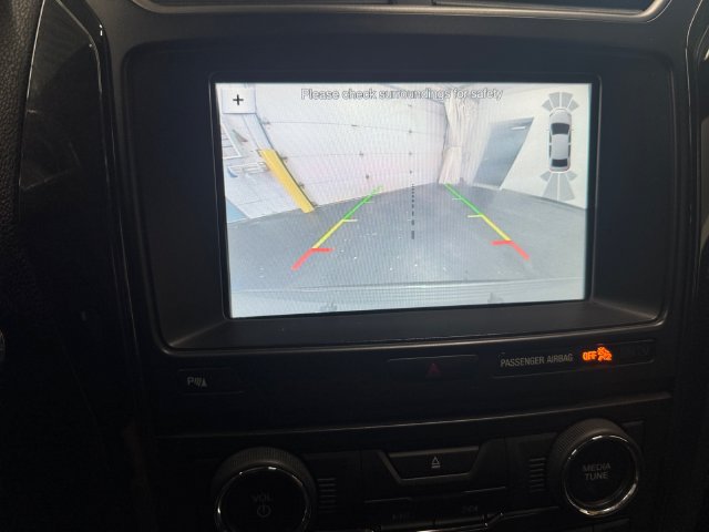 Used 2018 Ford Explorer XLT w/ Equipment Group 202A AWD/4WD image 15