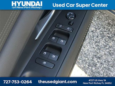 New 2026 Hyundai Elantra Limited image 18