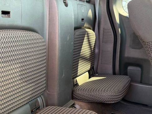 Used 2017 Nissan Frontier SV RWD image 24