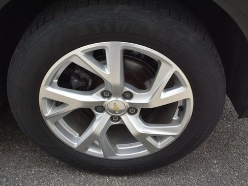 Used 2018 Chevrolet Equinox LT FWD image 47