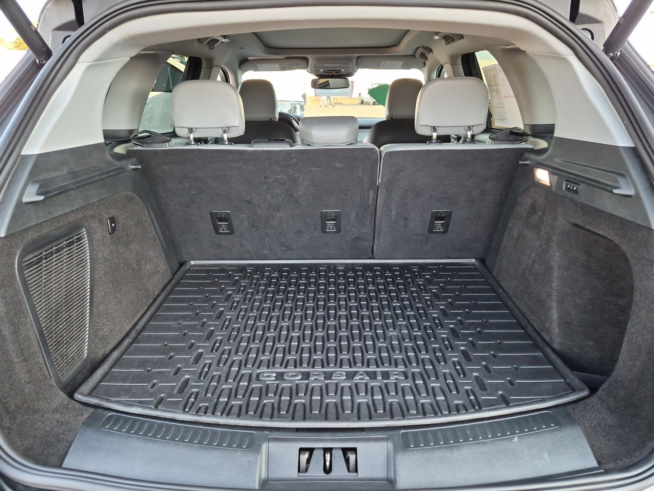 Used 2021 Lincoln Corsair AWD w/ Premium Package image 26