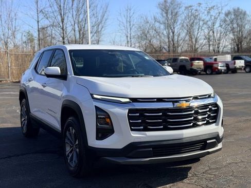 Certified 2025 Chevrolet Equinox LT w/ Safety and Technology Package image 3