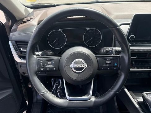 Used 2023 Nissan Rogue SV w/ SV Premium B Package AWD/4WD image 22
