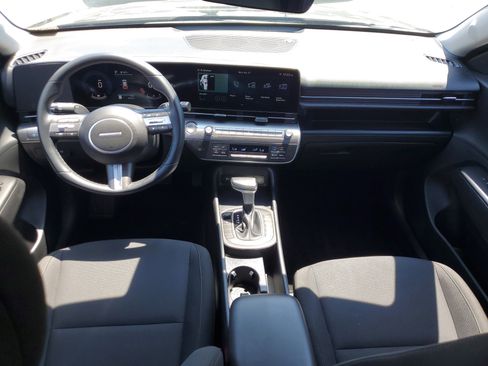Used 2025 Hyundai Kona SEL AWD/4WD image 15