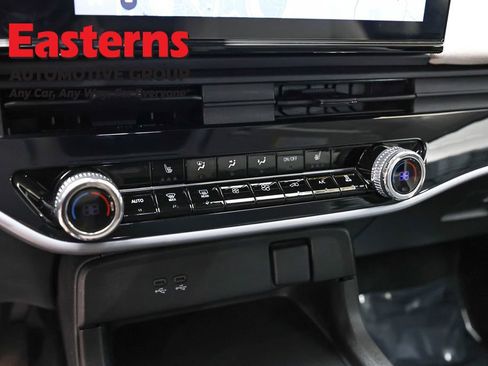 Used 2024 Honda Prologue EX image 19