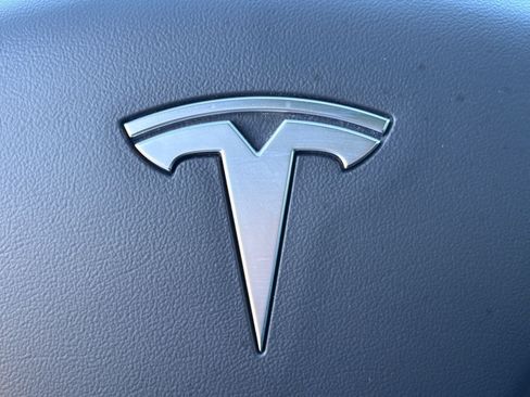 Used 2021 Tesla Model 3 Standard Range RWD image 22