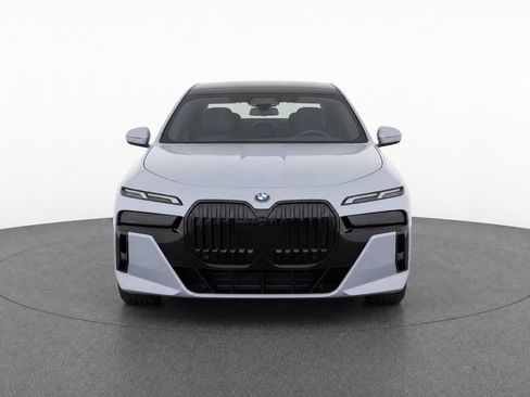 Used 2023 BMW 740i RWD image 33