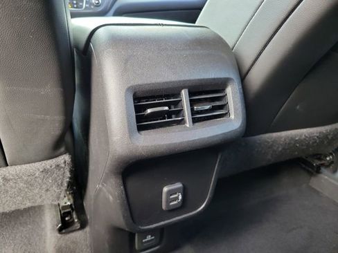 Used 2020 Chevrolet Equinox Premier image 14