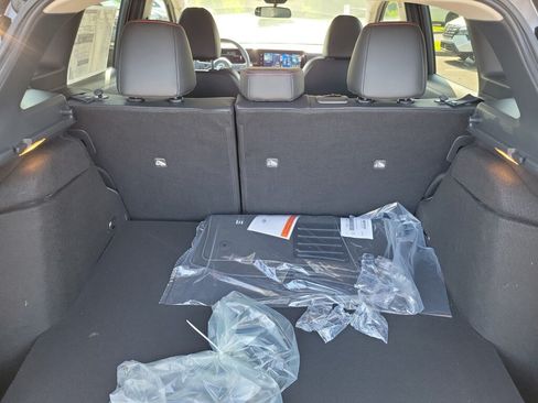New 2026 Nissan Kicks SR w/ Cold Weather Package AWD/4WD image 9