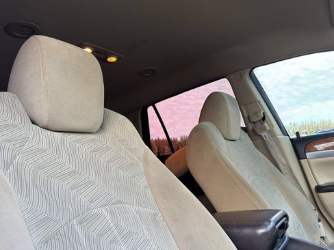 Used 2012 Buick Enclave Convenience FWD image 18