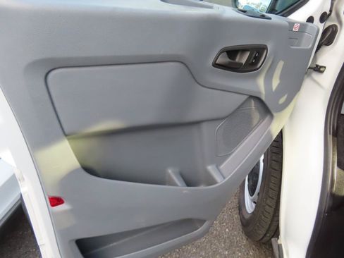 Used 2019 Ford Transit 250 148 Medium Roof RWD image 18