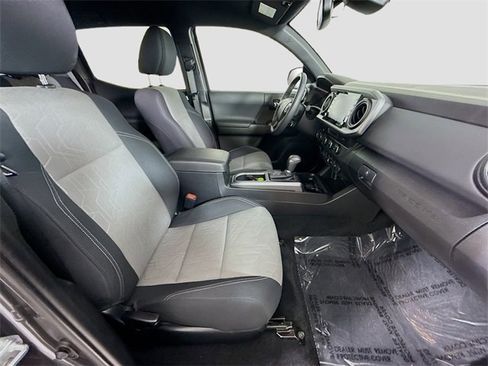 Certified 2023 Toyota Tacoma TRD Sport image 26