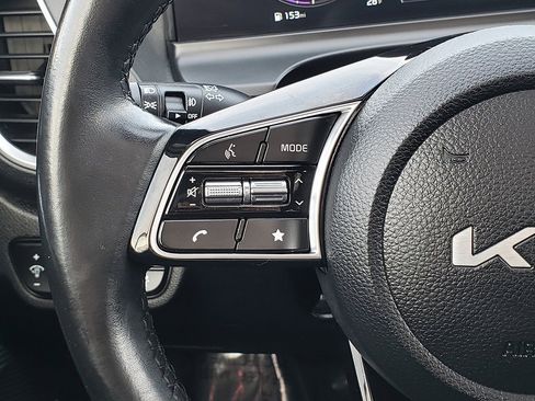 Used 2024 Kia Seltos EX image 28