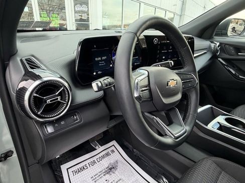 Certified 2025 Chevrolet Equinox LT w/ Safety and Technology Package image 34