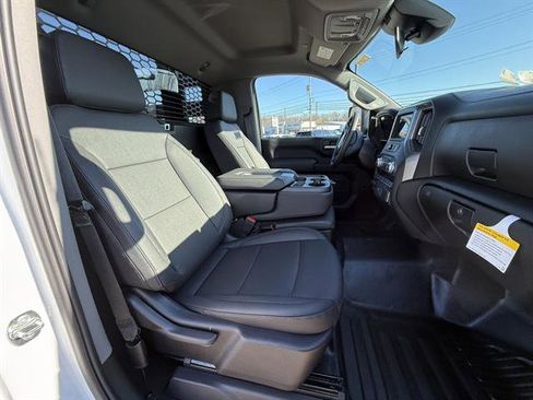 New 2026 GMC Sierra 3500 Pro w/ Convenience Package image 22