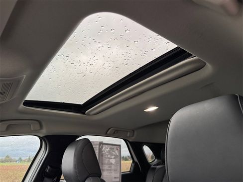 Used 2025 MAZDA CX-30 AWD 2.5 S w/ Preferred Package image 21