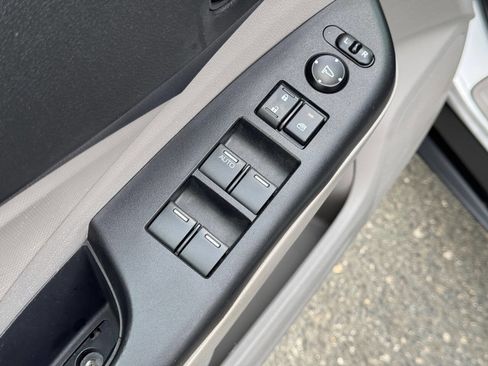 Used 2014 Honda CR-V LX image 26