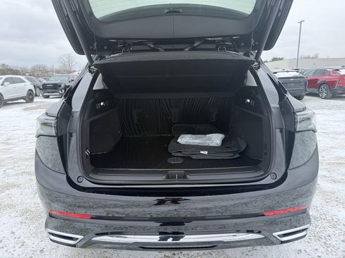 Used 2025 Buick Envision Avenir image 13