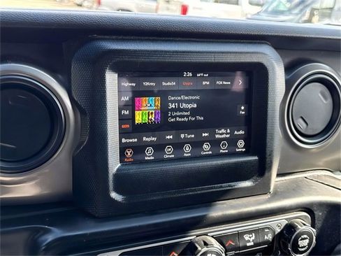 Used 2021 Jeep Wrangler Willys image 9