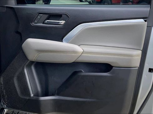 Certified 2024 Chevrolet Colorado ZR2 w/ ZR2 Convenience Package III image 22