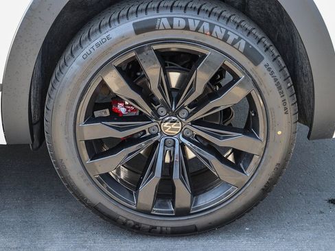 Certified 2023 Volkswagen Atlas Cross Sport SEL Premium R-Line AWD/4WD image 13