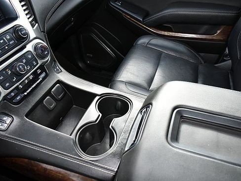 Used 2017 Chevrolet Tahoe LT image 27