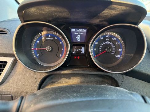 Used 2014 Hyundai Elantra GT image 4