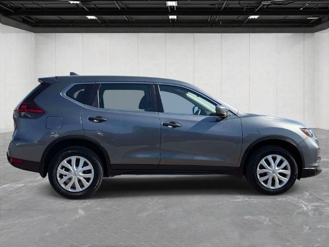 Used 2018 Nissan Rogue S AWD/4WD image 4