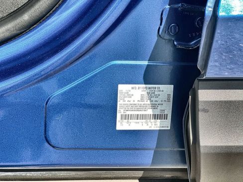 Used 2024 Ford Edge Titanium image 32