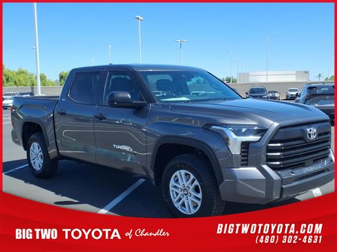 Used 2025 Toyota Tundra SR5 AWD/4WD image 1