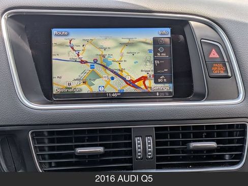 Used 2016 Audi Q5 2.0T Premium Plus w/ Technology Package AWD/4WD image 24