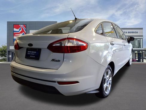 Used 2015 Ford Fiesta SE FWD image 23