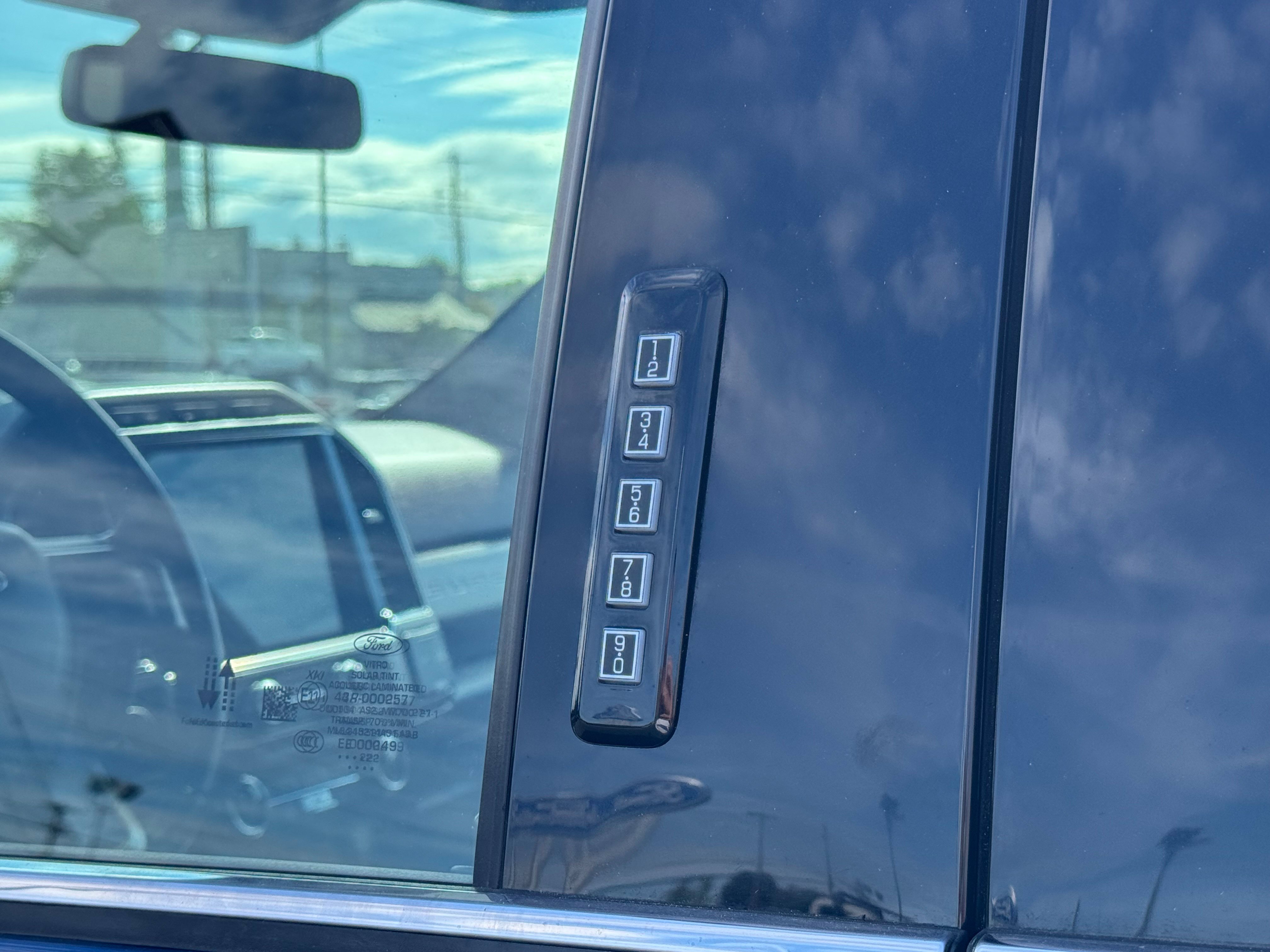Used 2022 Ford F350 Platinum AWD/4WD image 71