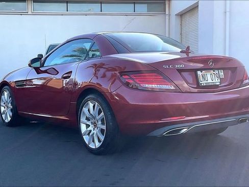 Used 2019 Mercedes-Benz SLC 300 image 10