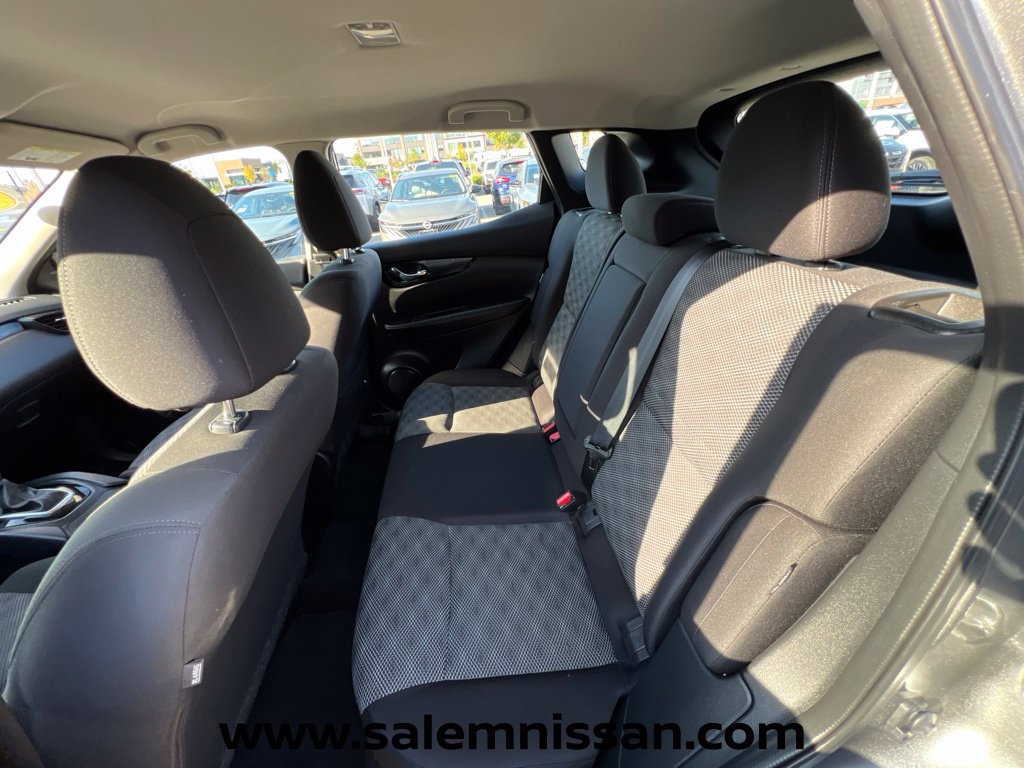 Used 2021 Nissan Rogue Sport SV AWD/4WD image 18